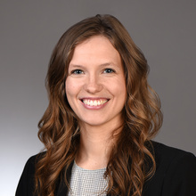 Abby Thomas headshot