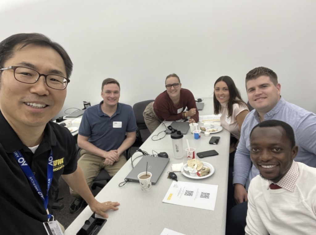 Photo of Dr. Shin, and 1st year residents: Dr. Benjamin Bouchard, Dr. Abigail Simmer, Dr. Kathryn Jehle, Dr. Larkin Jacobson, and Dr. Waheed Awotoye 