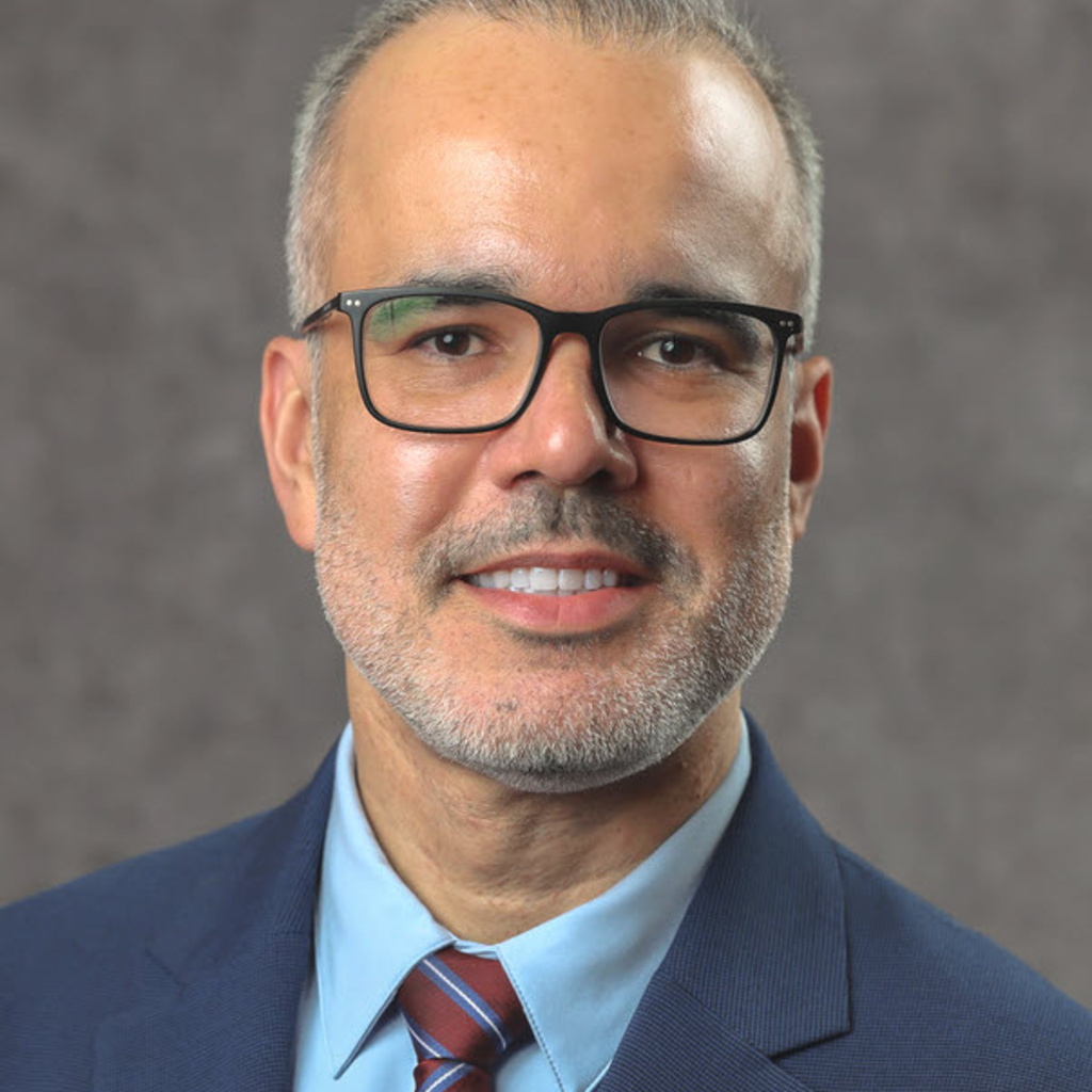 Dr. Saulo Sousa Melo headshot