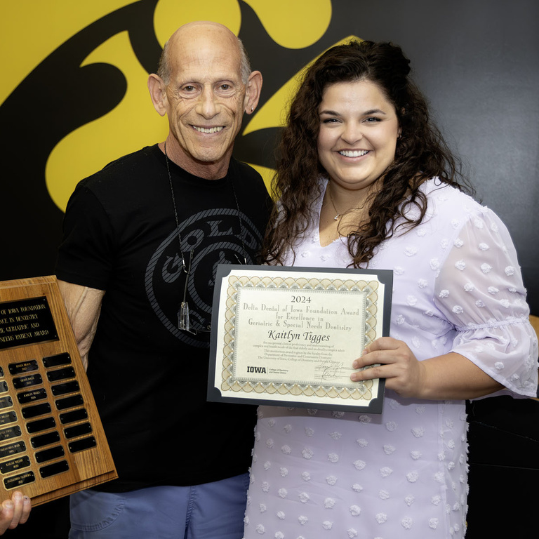 Kaitlyn Tigges receives the Delta Dental of Iowa Foundation Award for Excellence in Geriatric & Special Needs Dentistry